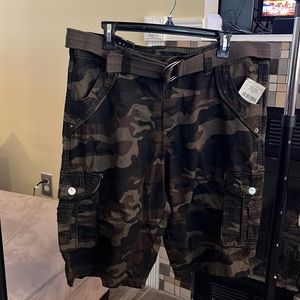 Mens Fatigue Cargo Shorts with belt